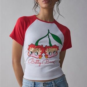 🚫🚫SOLD🚫🚫Sold out Betty Boop Cherry Red and White Raglan Tee XS